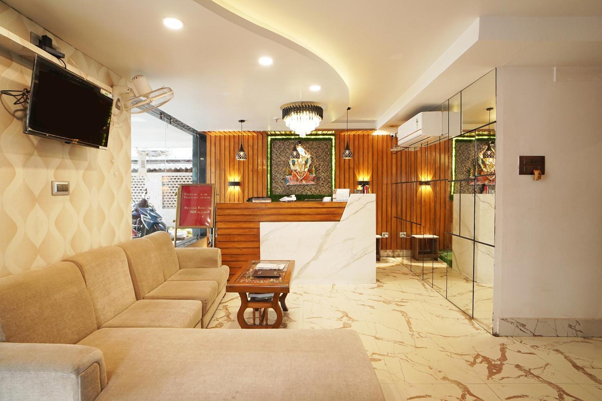 Hotel Marine Blue !! Beach Distance 50 Mts !! 디가 외부 사진