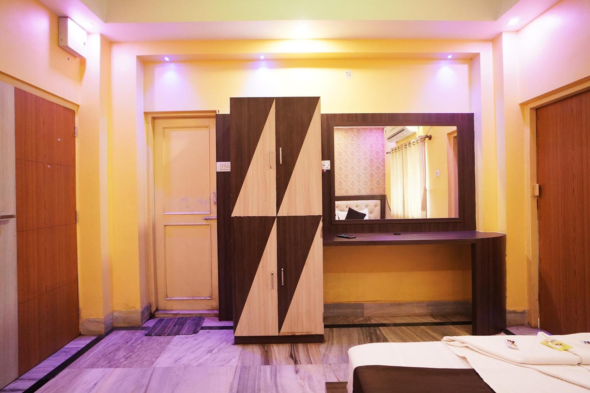 Hotel Marine Blue !! Beach Distance 50 Mts !! 디가 외부 사진