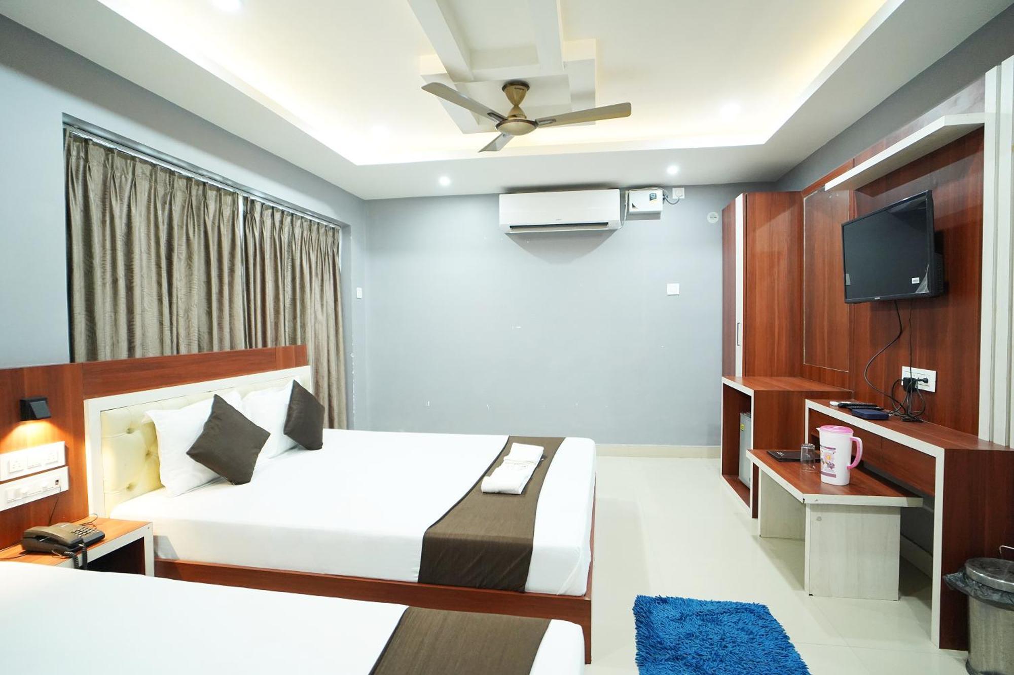 Hotel Marine Blue !! Beach Distance 50 Mts !! 디가 외부 사진