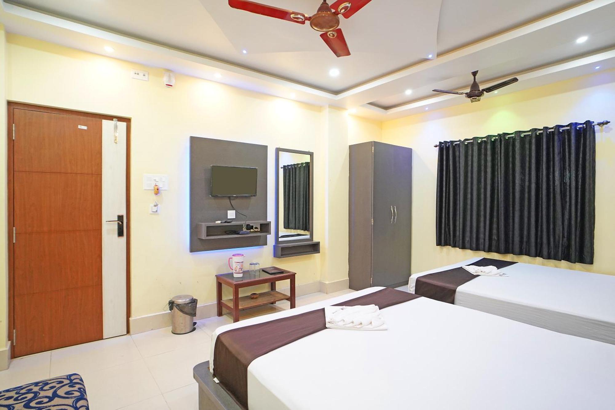 Hotel Marine Blue !! Beach Distance 50 Mts !! 디가 외부 사진